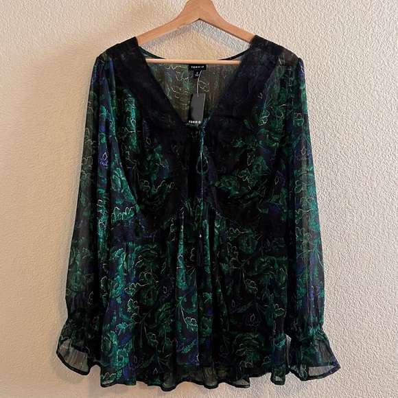 torrid Tops - Torrid Babydoll Crinkle Lurex Chiffon Crochet Lace-Up Sheer Top Size 2 NWT